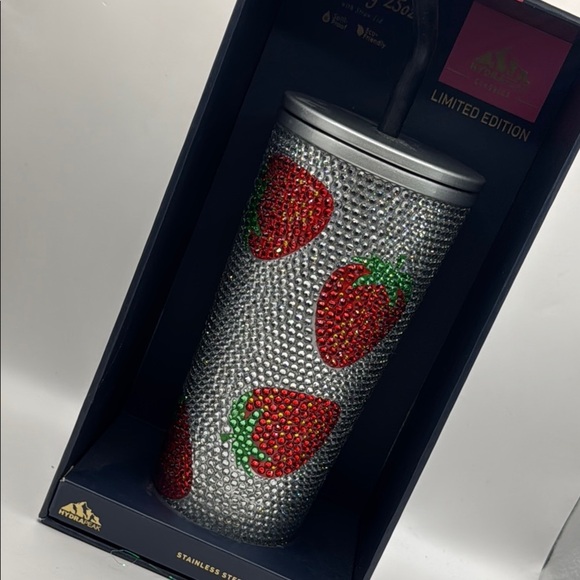 Hydrapeak Sparkling Silver Tumbler with Red Strawberry Accents - Picture 6 of 7